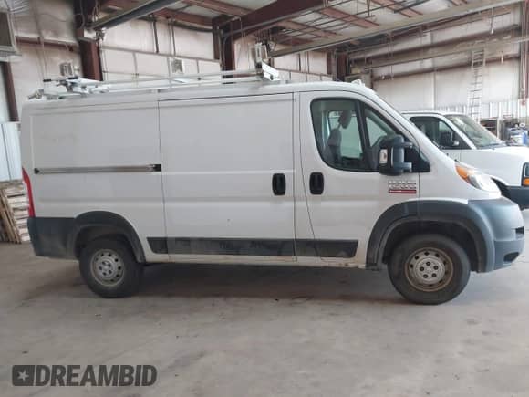 2017 Ram ProMaster Cargo with VIN 3C6TRVAG8HE532635, listed as a IAAI auction lot 42690145 with 154,925 mi miles and . Bid and sale history available at DreamBid. Image 13.