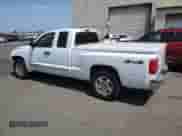 2005 Dodge Dakota with VIN 1D7HW52N15S179593, listed as a Copart auction lot 60437385 with 130,077 mi miles and Salvage title. Bid and sale history available at DreamBid. Image 2.