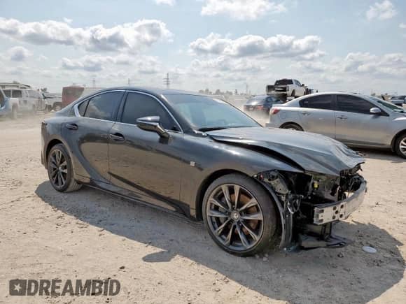 2024 Lexus IS 350 F Sport z VIN JTHBZ1B22R5077955, wystawiony jako Copart lot #71789835 z przebiegiem 13 820 mil mil oraz Szkoda całkowita • Salvage title. Historia ofert i sprzedaży dostępna na DreamBid. Obrazek 4.