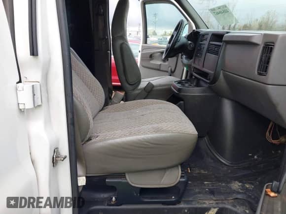 2005 Chevrolet Express Cargo Y3G Mobility с VIN 1GCHG35U051120202, выставлен на аукционе IAAI как лот 40840467 с пробегом 227 654 миль миль и . История ставок и продаж доступна на DreamBid. Изображение 5.