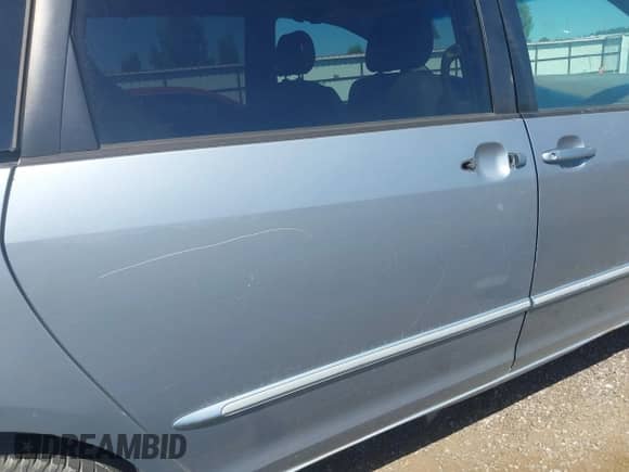 2004 Toyota Sienna XLE z VIN 5TDBA22C04S010538, wystawiony jako IAAI lot #42665547 z przebiegiem 271 364 mil mil oraz . Historia ofert i sprzedaży dostępna na DreamBid. Obrazek 15.