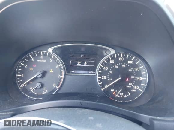 2016 Nissan Pathfinder S z VIN 5N1AR2MN9GC622533, wystawiony jako IAAI lot #42235750 z przebiegiem 170 476 mil mil oraz . Historia ofert i sprzedaży dostępna na DreamBid. Obrazek 7.