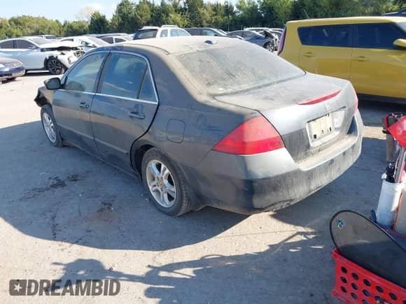 2006 Honda Accord EX-L with VIN 1HGCM56826A083334, listed as a IAAI auction lot 43333070 with 244,300 mi miles and . Bid and sale history available at DreamBid. Image 3.