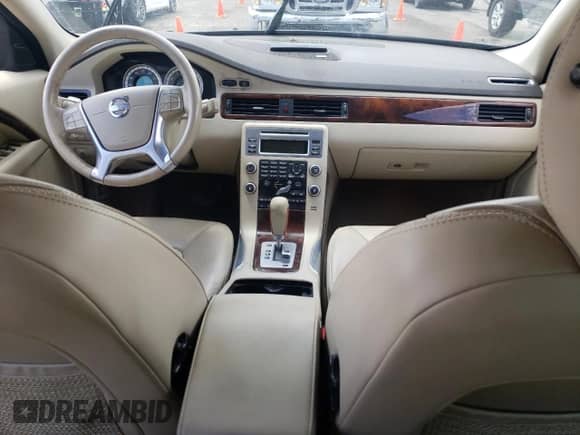 2011 Volvo XC70 3.0T с VIN YV4902BZXB1105184, выставлен на аукционе Copart как лот 61955565 с пробегом 118 333 миль миль и Списание • Salvage title. История ставок и продаж доступна на DreamBid. Изображение 8.