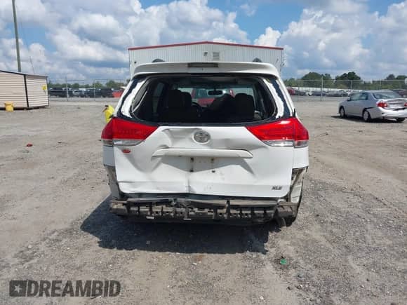 2012 Toyota Sienna XLE AAS with VIN 5TDYK3DC4CS246022, listed as a IAAI auction lot 43286846 with 332,531 mi miles and . Bid and sale history available at DreamBid. Image 17.