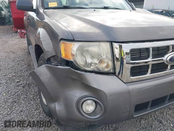 2011 Ford Escape XLT с VIN 1FMCU9DG1BKA67433, выставлен на аукционе IAAI как лот 43118413 с пробегом 117 135 миль миль и . История ставок и продаж доступна на DreamBid. Изображение 6.