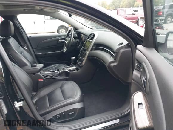 2016 Chevrolet Malibu LTZ with VIN 1G11E5SA6GU107252, listed as a IAAI auction lot 43308458 with 78,549 mi miles and . Bid and sale history available at DreamBid. Image 5.