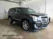 2015 Cadillac Escalade Premium z VIN 1GYS4CKJ4FR286891, wystawiony jako Copart lot #83951775 z przebiegiem 79 530 mil mil oraz Szkoda całkowita • Salvage title. Historia ofert i sprzedaży dostępna na DreamBid. Obrazek 4.