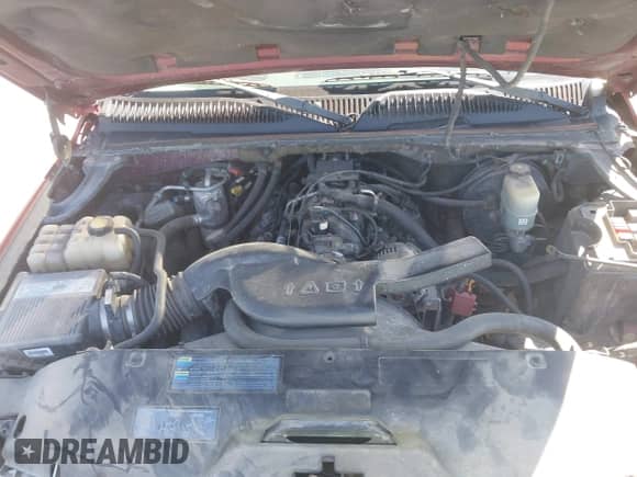 2002 Chevrolet Suburban LT z VIN 1GNFK16Z02J110518, wystawiony jako IAAI lot #42672175 z przebiegiem Nie podano mil oraz . Historia ofert i sprzedaży dostępna na DreamBid. Obrazek 10.