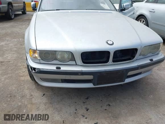 2001 BMW 7 Series 740iL с VIN WBAGH83431DP27760, выставлен на аукционе IAAI как лот 42814879 с пробегом Не указан миль и . История ставок и продаж доступна на DreamBid. Изображение 6.