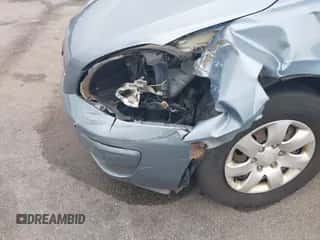 2007 Hyundai Entourage GLS с VIN KNDMC233X76041480, выставлен на аукционе IAAI как лот 43276624 с пробегом 142 645 миль миль и . История ставок и продаж доступна на DreamBid. Изображение 6.