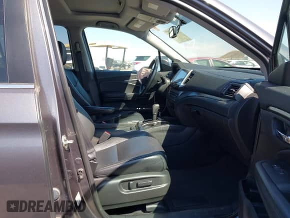 2016 Honda Pilot EX-L z VIN 5FNYF6H53GB047281, wystawiony jako IAAI lot #43172789 z przebiegiem 121 358 mil mil oraz . Historia ofert i sprzedaży dostępna na DreamBid. Obrazek 5.