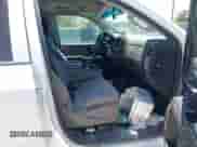 2015 Chevrolet Silverado 2500HD Work Truck z VIN 1GC2KUEG0FZ536905, wystawiony jako IAAI lot #42828973 z przebiegiem 311 106 mil mil oraz . Historia ofert i sprzedaży dostępna na DreamBid. Obrazek 5.