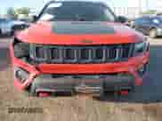 2017 Jeep Compass Trailhawk с VIN 3C4NJDDB0HT624241, выставлен на аукционе IAAI как лот 43318185 с пробегом 80 440 миль миль и . История ставок и продаж доступна на DreamBid. Изображение 17.