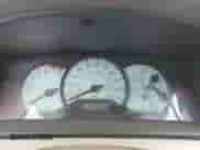 2004 Toyota Corolla CE z VIN 1NXBR38E14Z295801, wystawiony jako IAAI lot #43185740 z przebiegiem 114 951 mil mil oraz . Historia ofert i sprzedaży dostępna na DreamBid. Obrazek 7.