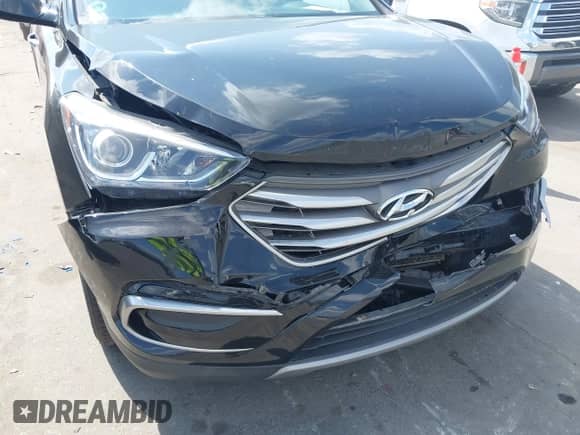 2017 Hyundai Santa Fe 2.4L с VIN 5NMZTDLB9HH046568, выставлен на аукционе IAAI как лот 43244708 с пробегом 55 316 миль миль и . История ставок и продаж доступна на DreamBid. Изображение 17.