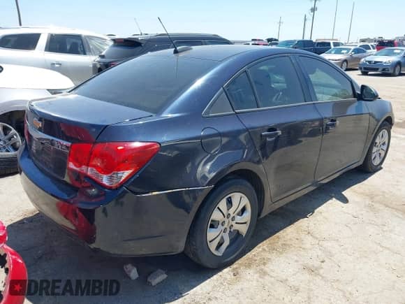 2016 Chevrolet Cruze LS с VIN 1G1PC5SH2G7221440, выставлен на аукционе IAAI как лот 42923054 с пробегом 132 871 миль миль и . История ставок и продаж доступна на DreamBid. Изображение 4.