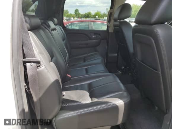 2010 Chevrolet Avalanche LT z VIN 3GNVKFE08AG265216, wystawiony jako Copart lot #69928965 z przebiegiem 139 293 mil mil oraz Szkoda całkowita • Salvage title. Historia ofert i sprzedaży dostępna na DreamBid. Obrazek 11.