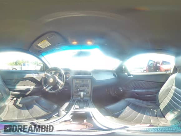 2012 Ford Mustang Premium с VIN 1ZVBP8AM0C5211028, выставлен на аукционе Copart как лот 85733375 с пробегом 205 137 миль миль и Списание • Salvage title. История ставок и продаж доступна на DreamBid. Изображение 15.