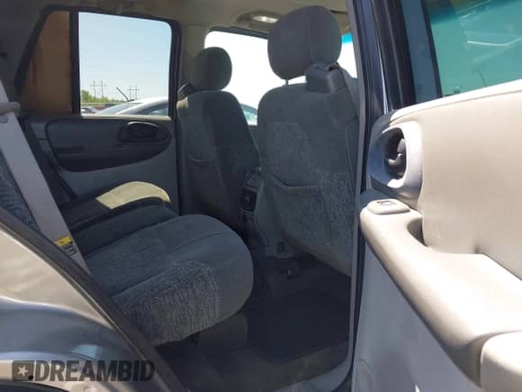 2002 Chevrolet TrailBlazer LTZ with VIN 1GNDS13S522398531, listed as a IAAI auction lot 42047803 with 243,574 mi miles and . Bid and sale history available at DreamBid. Image 8.