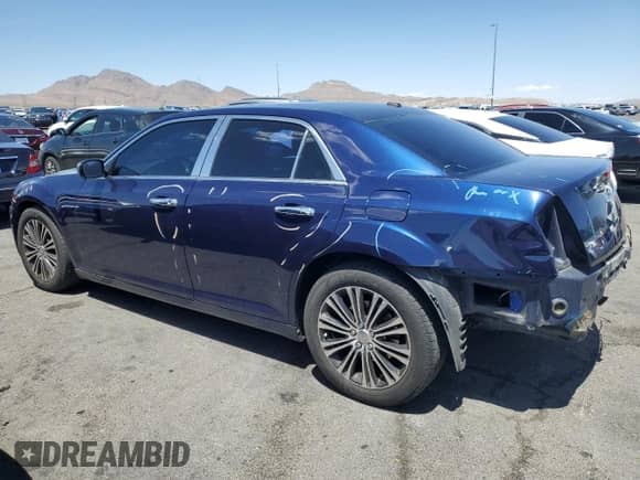 2013 Chrysler 300 S с VIN 2C3CCAGT2DH683335, выставлен на аукционе Copart как лот 65578235 с пробегом 179 977 миль миль и Списание • Salvage title. История ставок и продаж доступна на DreamBid. Изображение 2.