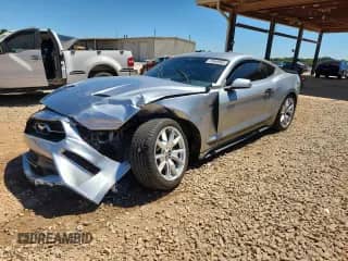 2021 Ford Mustang EcoBoost z VIN 1FA6P8TH6M5119420, wystawiony jako Copart lot #70948955 z przebiegiem 73 595 mil mil oraz Szkoda całkowita • Salvage title. Historia ofert i sprzedaży dostępna na DreamBid. Obrazek 1.