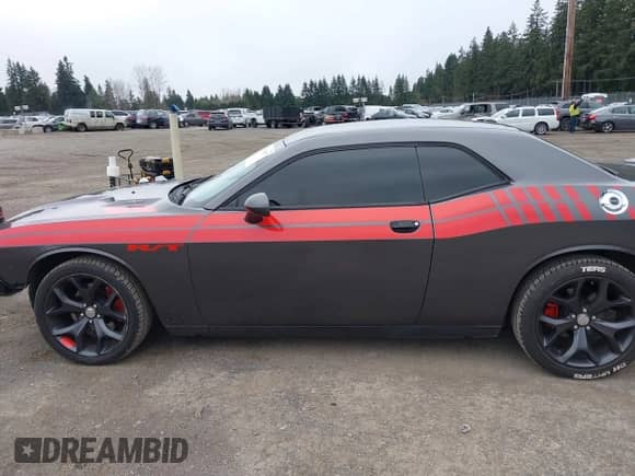 2014 Dodge Challenger R/T Plus with VIN 2C3CDYBT1EH177266, listed as a IAAI auction lot 41798977 with 109,489 mi miles and . Bid and sale history available at DreamBid. Image 15.