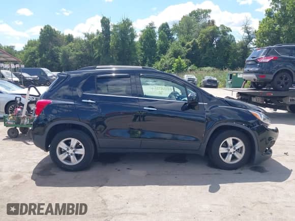 2019 Chevrolet Trax LT с VIN 3GNCJPSB2KL227642, выставлен на аукционе IAAI как лот 43096584 с пробегом 56 410 миль миль и . История ставок и продаж доступна на DreamBid. Изображение 14.