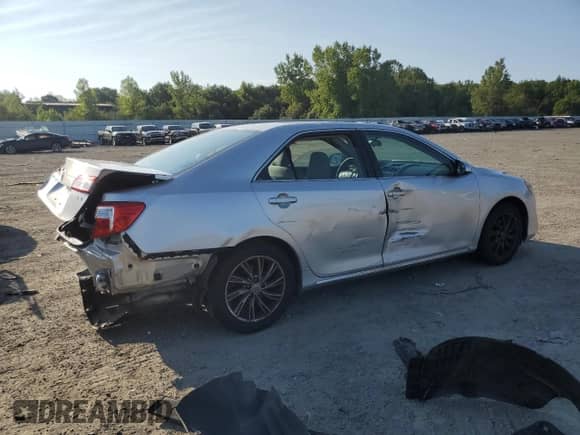 2013 Toyota Camry L z VIN 4T1BF1FK8DU232412, wystawiony jako Copart lot #66450505 z przebiegiem 148 506 mil mil oraz Czysty tytuł • Clean title. Historia ofert i sprzedaży dostępna na DreamBid. Obrazek 3.