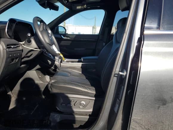 2023 Hyundai Palisade Calligraphy with VIN KM8R7DGE1PU569255, listed as a Copart auction lot 82772213 with 21,003 mi miles and . Bid and sale history available at DreamBid. Image 7.