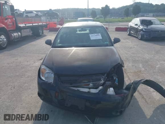 2005 Chevrolet Cobalt LT с VIN 1G1AZ54FX57601199, выставлен на аукционе IAAI как лот 42770090 с пробегом 111 272 миль миль и . История ставок и продаж доступна на DreamBid. Изображение 13.