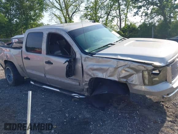 2009 GMC Sierra 1500 SL с VIN 3GTEC13C69G205470, выставлен на аукционе IAAI как лот 42156996 с пробегом 195 547 миль миль и . История ставок и продаж доступна на DreamBid. Изображение 6.
