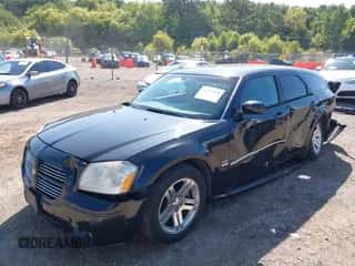 2005 Dodge Magnum RT with VIN 2D8GV58265H117945, listed as a IAAI auction lot 43107189 with 93,996 mi miles and . Bid and sale history available at DreamBid. Image 2.
