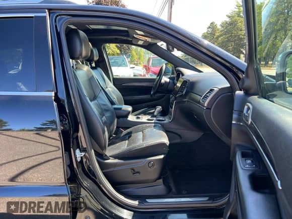 2019 Jeep Grand Cherokee Limited с VIN 1C4RJFBG1KC558863, выставлен на аукционе Copart как лот 71517845 с пробегом 169 730 миль миль и Чистый • Clean title. История ставок и продаж доступна на DreamBid. Изображение 5.