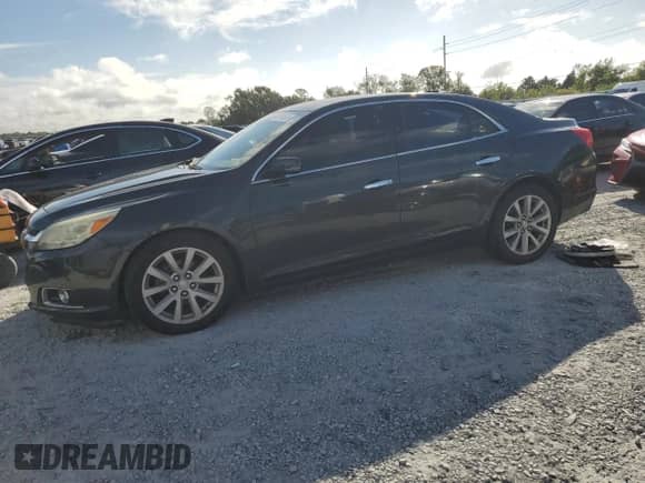 2015 Chevrolet Malibu LT z VIN 1G11D5SL0FF111532, wystawiony jako Copart lot #85894535 z przebiegiem 172 323 mil mil oraz Szkoda całkowita • Salvage title. Historia ofert i sprzedaży dostępna na DreamBid. Obrazek 1.