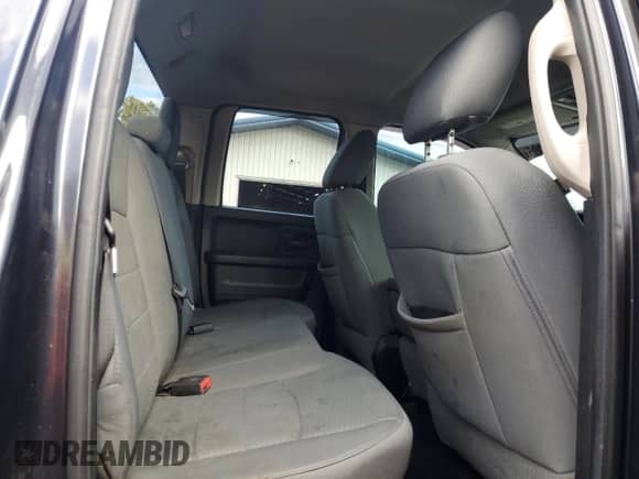 2013 Ram 1500 Express z VIN 1C6RR7FT9DS703511, wystawiony jako Copart lot #87063005 z przebiegiem 189 998 mil mil oraz Czysty tytuł • Clean title. Historia ofert i sprzedaży dostępna na DreamBid. Obrazek 10.