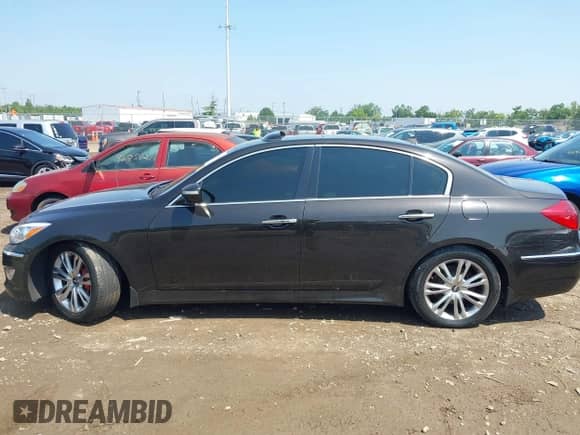 2014 Hyundai Genesis 3.8L с VIN KMHGC4DD0EU265331, выставлен на аукционе IAAI как лот 42842690 с пробегом 180 371 миль миль и . История ставок и продаж доступна на DreamBid. Изображение 14.