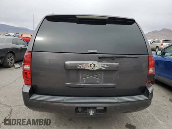 2011 Chevrolet Suburban LS с VIN 1GNSCHE06BR137070, выставлен на аукционе Copart как лот 48059975 с пробегом 264 581 миль миль и Чистый • Clean title. История ставок и продаж доступна на DreamBid. Изображение 6.