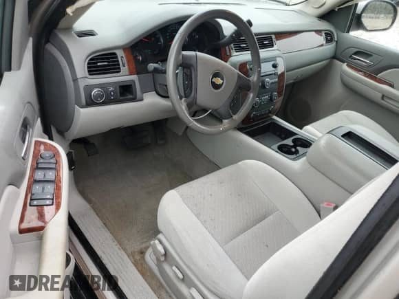 2009 Chevrolet Avalanche 1LT with VIN 3GNEC22J09G269162, listed as a Copart auction lot 44397065 with 104,632 mi miles and Salvage title. Bid and sale history available at DreamBid. Image 8.