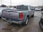 2022 Ram 1500 Longhorn z VIN 1C6SRFKT8NN192598, wystawiony jako IAAI lot #41645164 z przebiegiem 48 890 mil mil oraz . Historia ofert i sprzedaży dostępna na DreamBid. Obrazek 4.