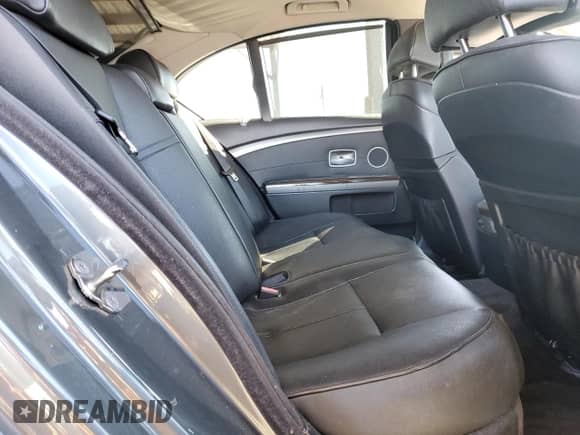 2007 BMW 7 Series 750i z VIN WBAHL83577DT10369, wystawiony jako Copart lot #49285885 z przebiegiem 95 291 mil mil oraz Szkoda całkowita • Salvage title. Historia ofert i sprzedaży dostępna na DreamBid. Obrazek 10.