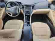 2012 Hyundai Sonata GLS z VIN 5NPEB4AC6CH392358, wystawiony jako Copart lot #82348875 z przebiegiem Nie podano mil oraz Czysty tytuł • Clean title. Historia ofert i sprzedaży dostępna na DreamBid. Obrazek 8.