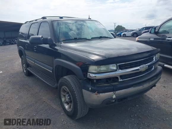2004 Chevrolet Suburban LT with VIN 3GNGK26G14G143797, listed as a IAAI auction lot 42393827 with 209,067 mi miles and . Bid and sale history available at DreamBid. Image 1.