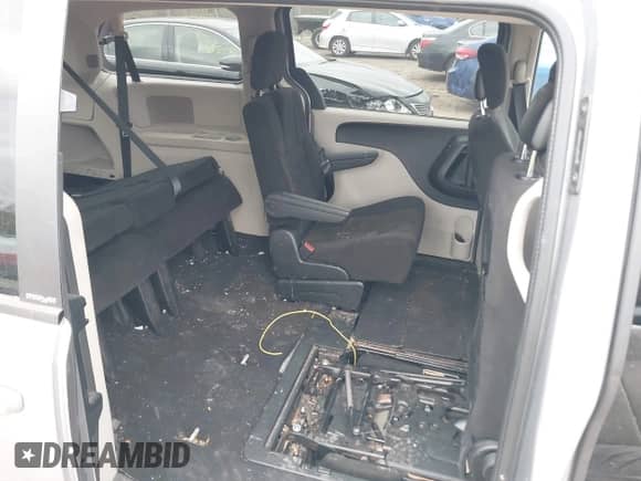 2013 Dodge Grand Caravan SE с VIN 2C4RDGBG6DR687169, выставлен на аукционе IAAI как лот 43331501 с пробегом 171 185 миль миль и . История ставок и продаж доступна на DreamBid. Изображение 8.