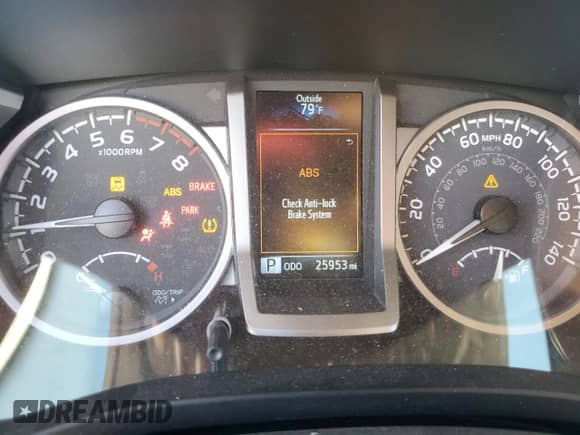 2022 Toyota Tacoma SR z VIN 3TYSZ5AN6NT095677, wystawiony jako Copart lot #84992975 z przebiegiem 25 953 mil mil oraz Szkoda całkowita • Salvage title. Historia ofert i sprzedaży dostępna na DreamBid. Obrazek 9.