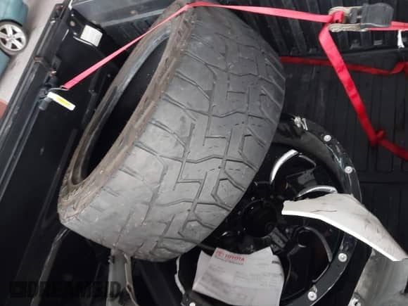 2019 Toyota Tacoma SR5 with VIN 3TMAZ5CNXKM083578, listed as a IAAI auction lot 43042029 with 86,848 mi miles and . Bid and sale history available at DreamBid. Image 11.