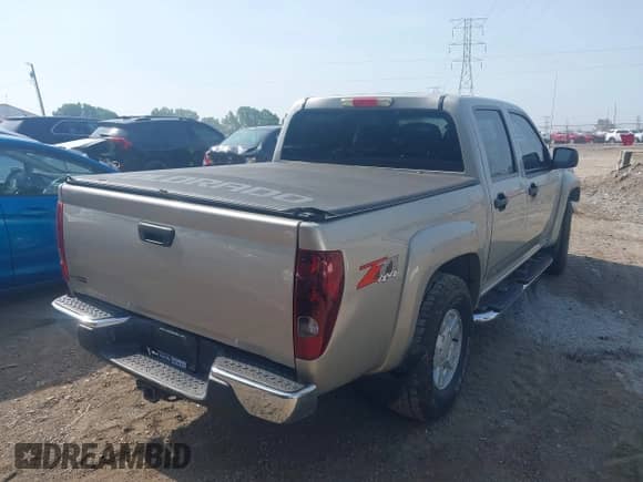 2005 Chevrolet Colorado 1SE LS Z71 с VIN 1GCDT136858172977, выставлен на аукционе IAAI как лот 42782513 с пробегом 130 467 миль миль и . История ставок и продаж доступна на DreamBid. Изображение 4.