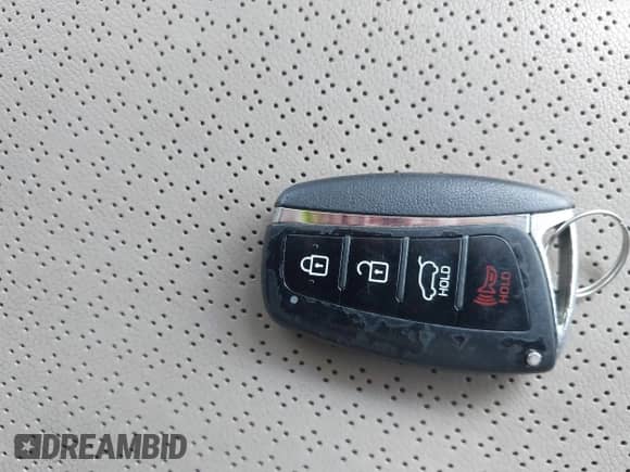 2016 Hyundai Santa Fe z VIN 5XYZUDLB6GG306186, wystawiony jako IAAI lot #42797325 z przebiegiem 53 410 mil mil oraz . Historia ofert i sprzedaży dostępna na DreamBid. Obrazek 11.