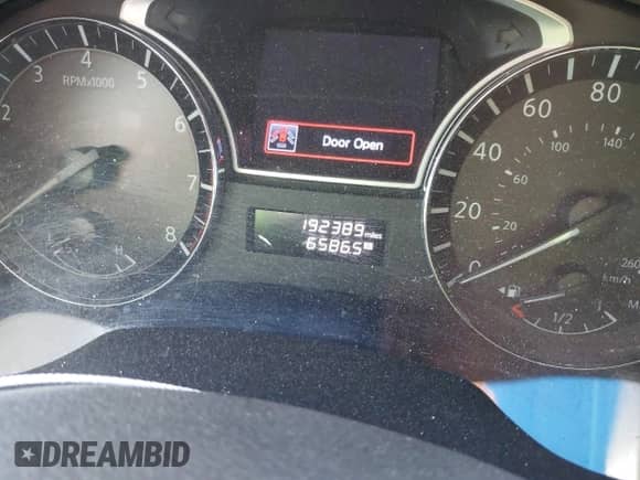 2014 Nissan Pathfinder Platinum with VIN 5N1AR2MN6EC644552, listed as a IAAI auction lot 43375160 with 192,389 mi miles and . Bid and sale history available at DreamBid. Image 6.