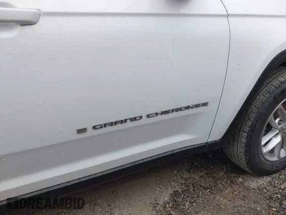 2023 Jeep Grand Cherokee Altitude с VIN 1C4RJJAGXP8755254, выставлен на аукционе IAAI как лот 42105780 с пробегом 23 030 миль миль и . История ставок и продаж доступна на DreamBid. Изображение 6.